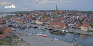 Neustadt Harbour Live Webcam - Holstein - Video