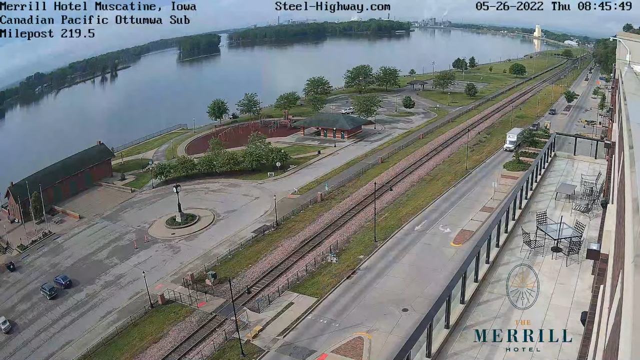 Merrill Hotel Muscatine, Iowa Webcam – Live Railcam Video