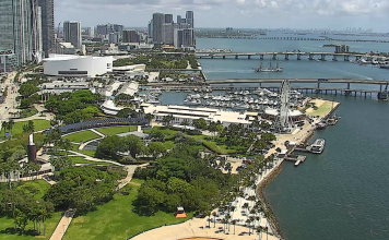Bayfront Park Miami Webcam - Florida