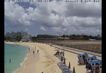 Maho Beach Cam, Simpson Bay