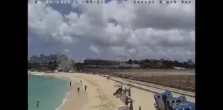 Maho Beach Cam, Simpson Bay