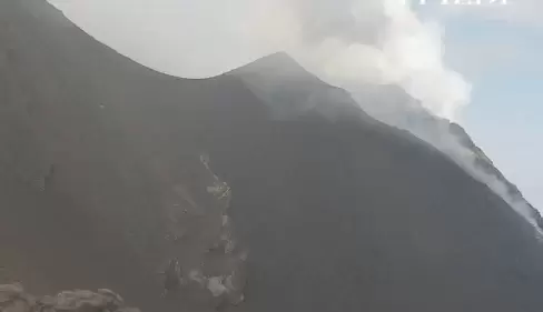 Live Webcam Stromboli Volcano Eruption – Sicily, Italy