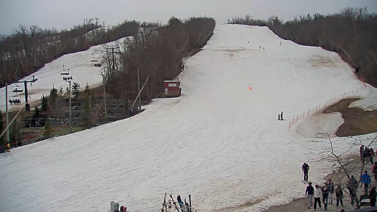 Blue Mountain Webcam | Ski Resort | Ontario