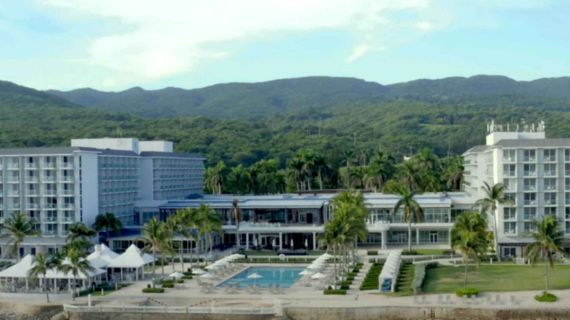 Hilton Rose Hall Resort Beach Webcam | Montego Bay, Jamaica