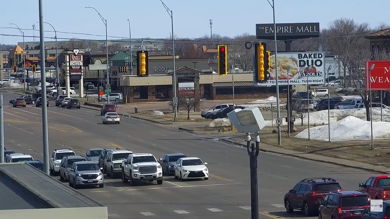 The Empire Mall Live Webcam – Sioux Falls, SD