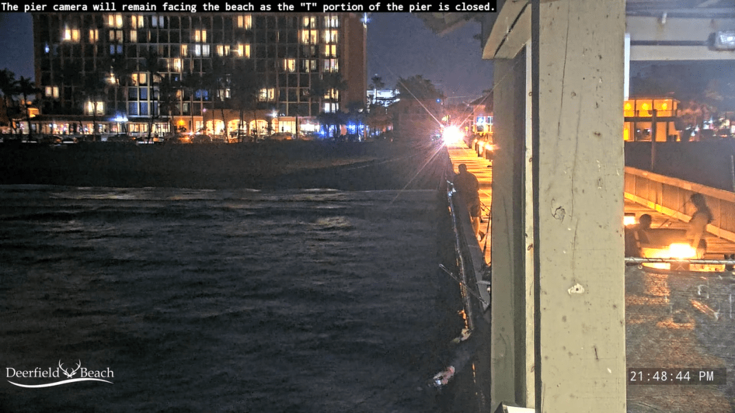 NEW Underwater Deerfield Beach Live Camera