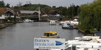 Barnes Brinkcraft Webcam