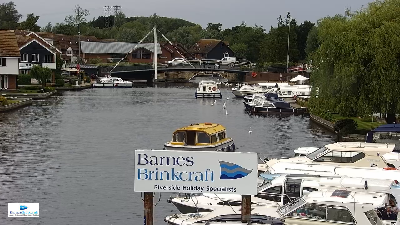 Barnes Brinkcraft Webcam | Norwich, England | Live Video