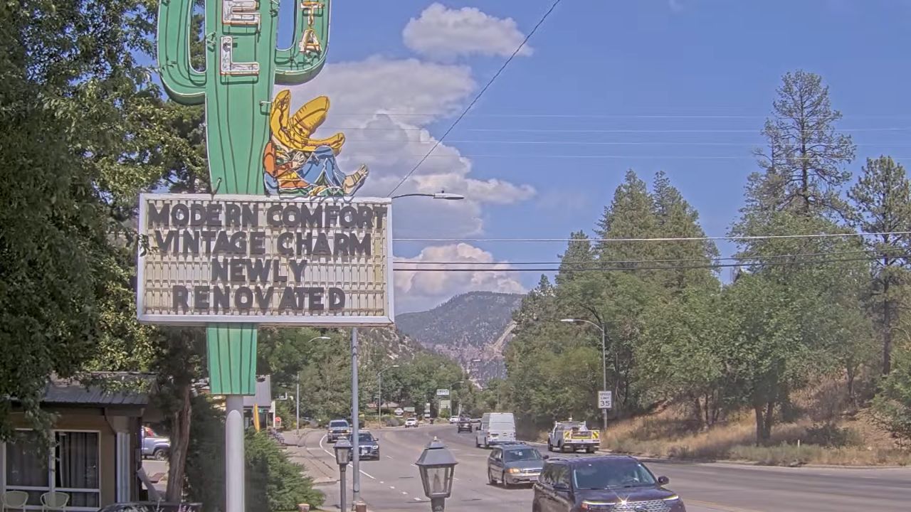 Siesta Motel Durango, Colorado | Main Avenue | Video