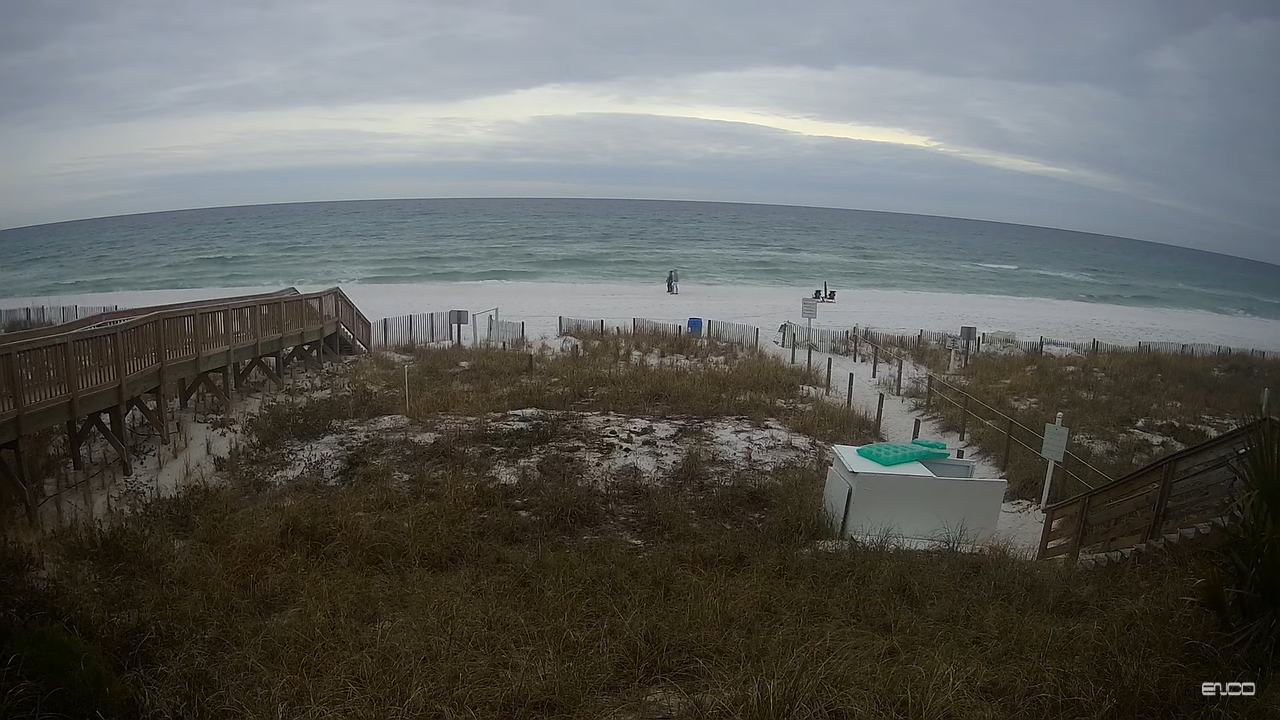 Crystal Dunes Condos Destin, FL Live Beach Webcam