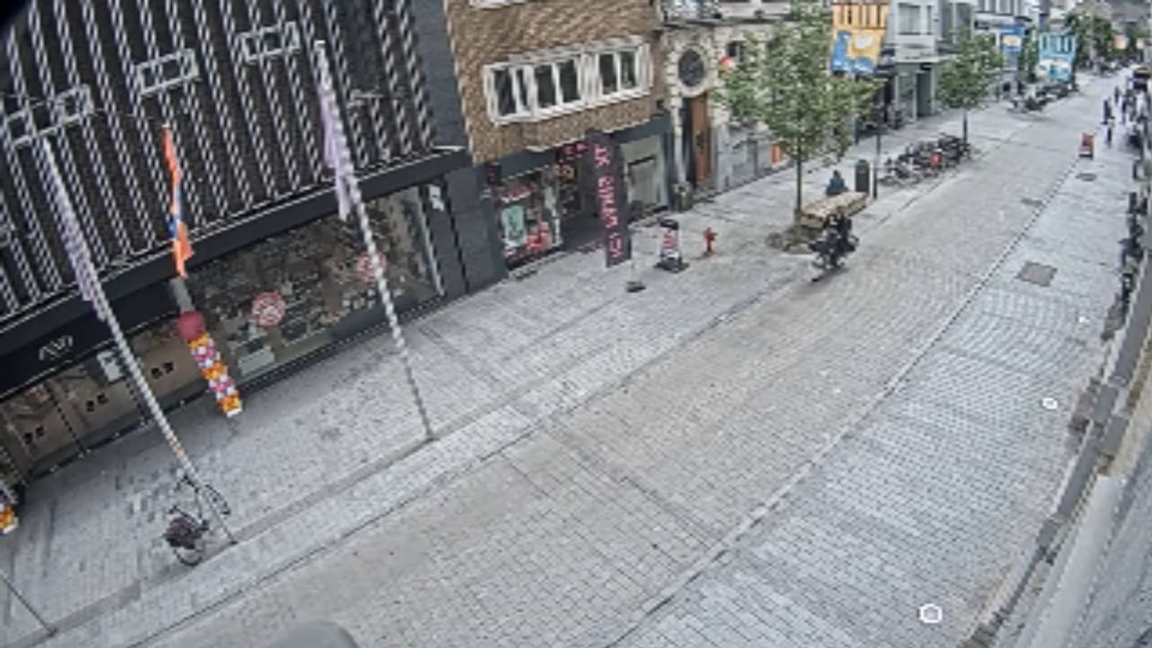 Webcam Mechelen – Bruul Street – Antwerp, Belgium