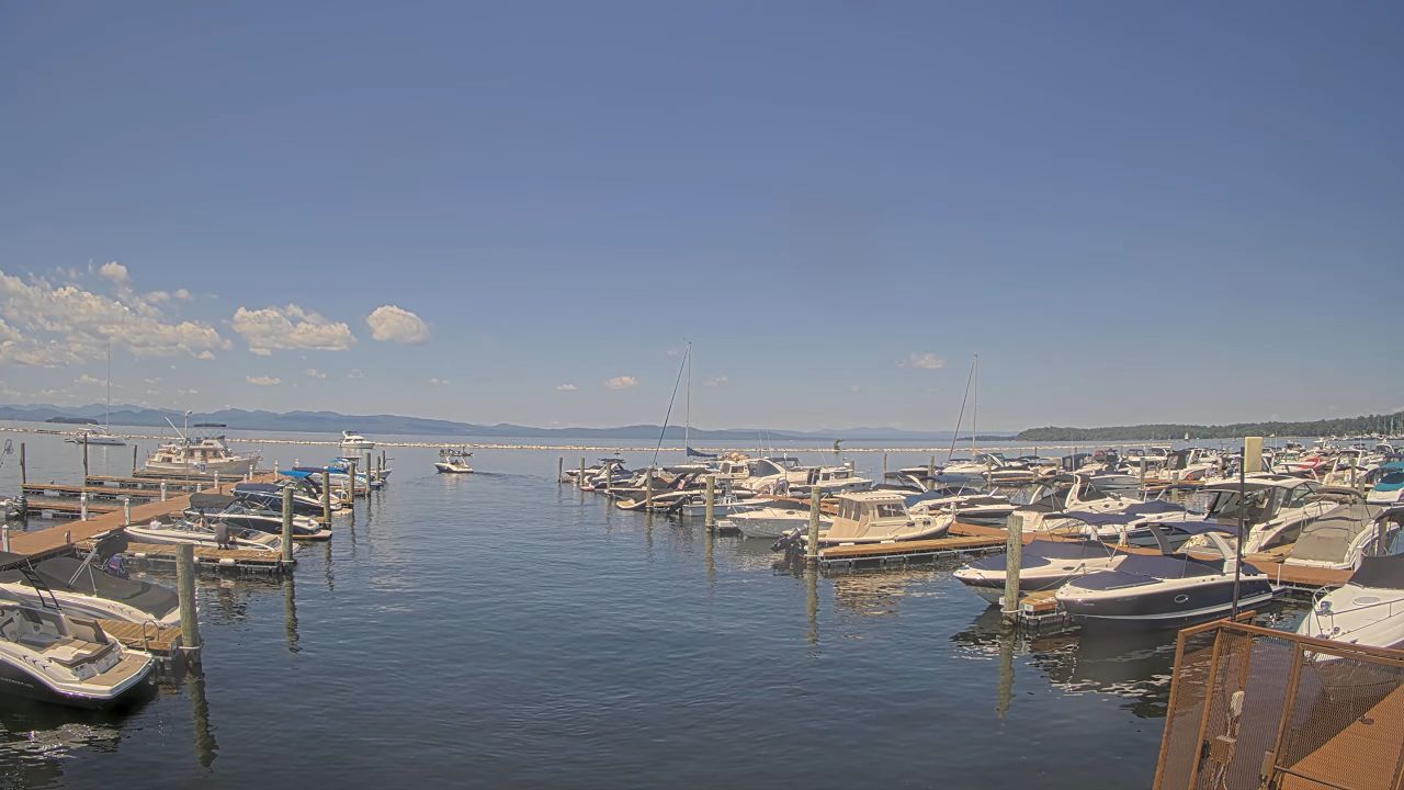 Ferry Dock Marina Cam – Burlington, Vermont