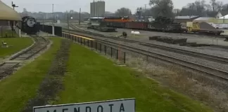 Mendota Illinois Live Webcam - Mendota Union Depot Railroad