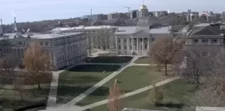 University Of iowa Pentacrest Webcam - Iowa City - Video