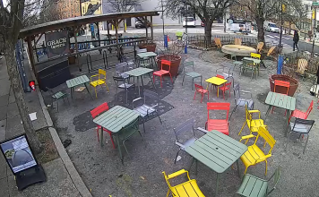 Triangle Square Live Webcam - Philadelphia