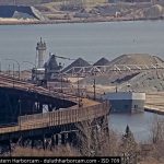 Western Duluth Harbor Live Webcam - Lincoln Park Middle School