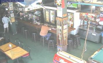 Balboa Saloon Webcam - Newport Beach, California