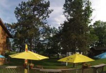 Deerfoot Lodge Webcam - Hayward, Wisconsin