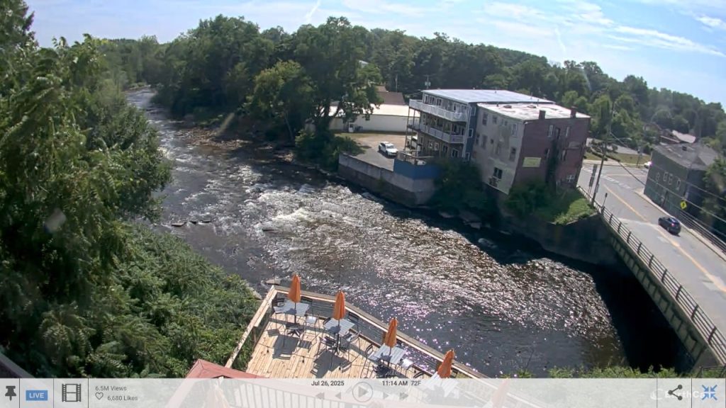 Live Webcam Salmon River - Pulaski, New York