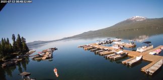 Live Webcam Diamond Lake, Oregon - Resort