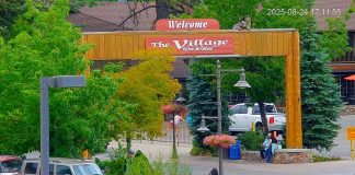 Big Bear Lake Village Live Webcam - Downtown Area