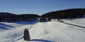 Col De La Givrine Webcam - Jura Mountains