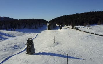 Col De La Givrine Webcam - Jura Mountains