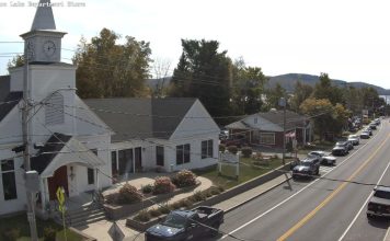 Schroon lake Department Store Live Webcam - New York, Usa