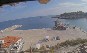 Live Webcam Patitiri Port @ Lithos Bar - Alonissos, Greece