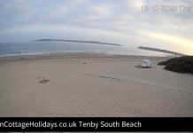 Tenby South Beach Live Webcam - Pembrokeshire, Wales